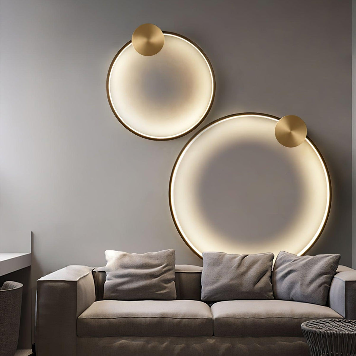 Oriaenne aplique de pared moderno minimalista anillado LED de latón metal