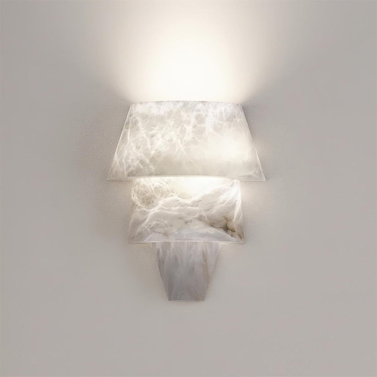 Alvian aplique de pared elegante blanco alabastro escalonado