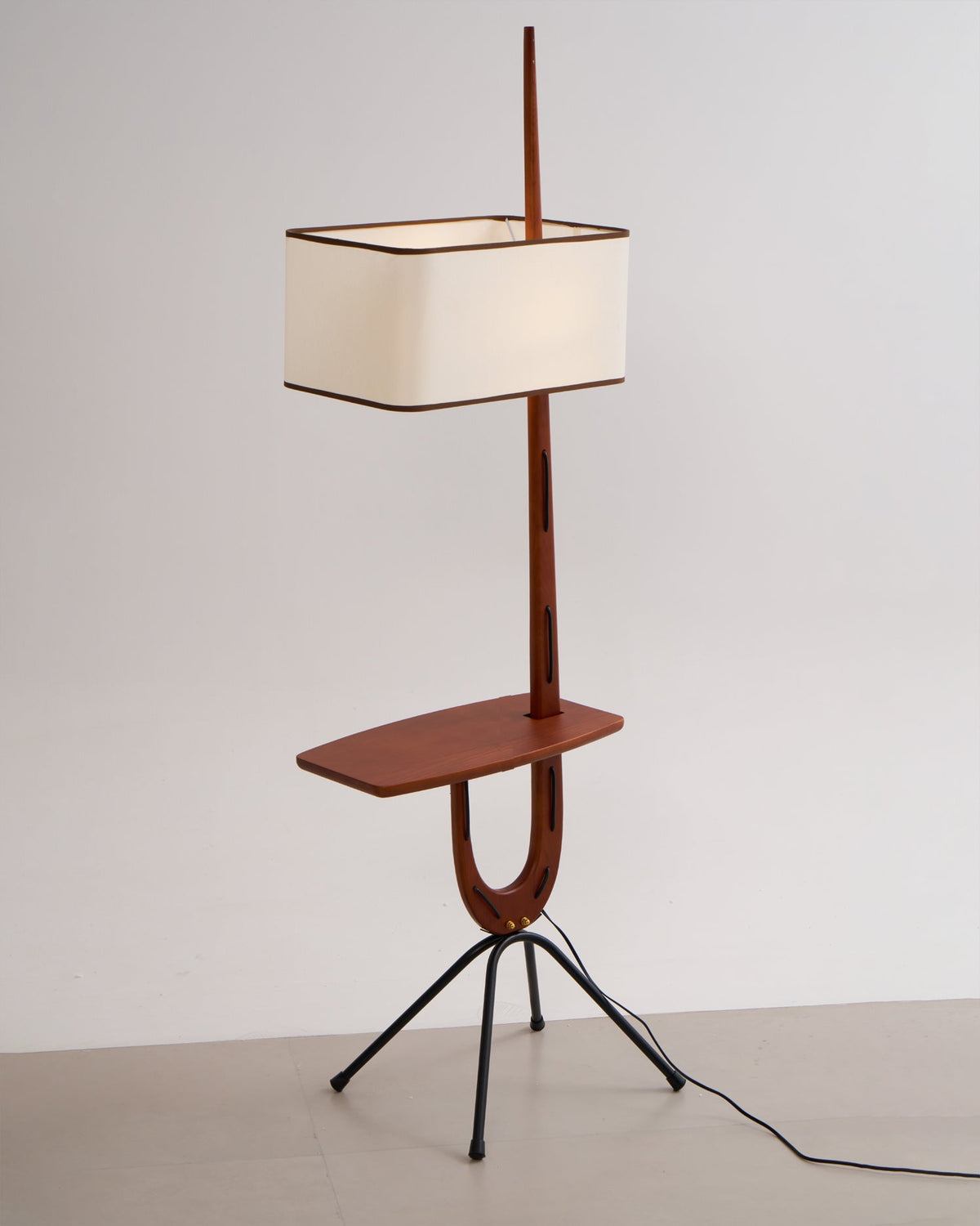 Vemara lámpara de pie de madera estilo mid-century