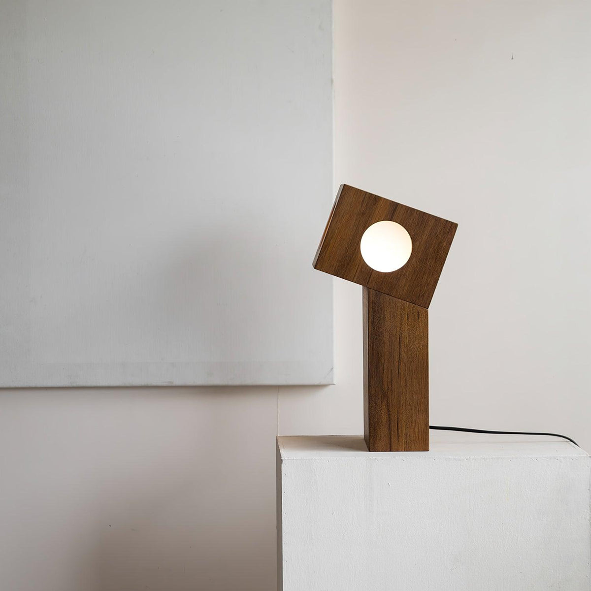 Geo lámpara de mesa moderna de madera