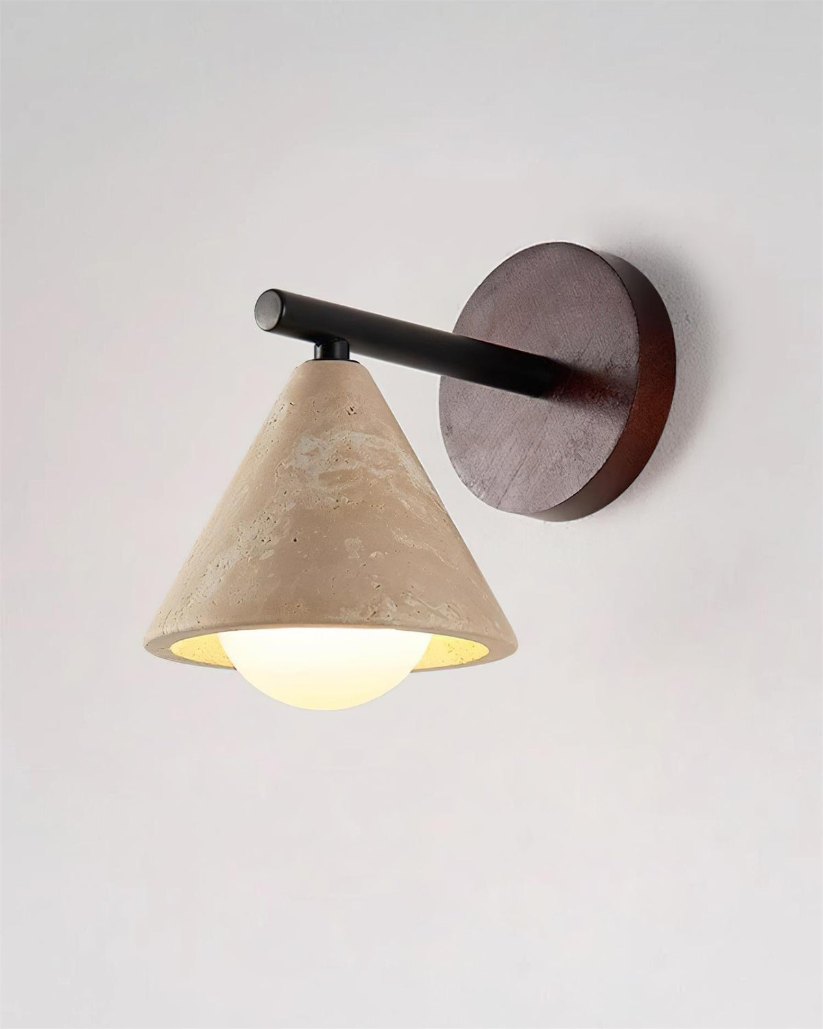 Varen aplique de pared cónico triangular travertino