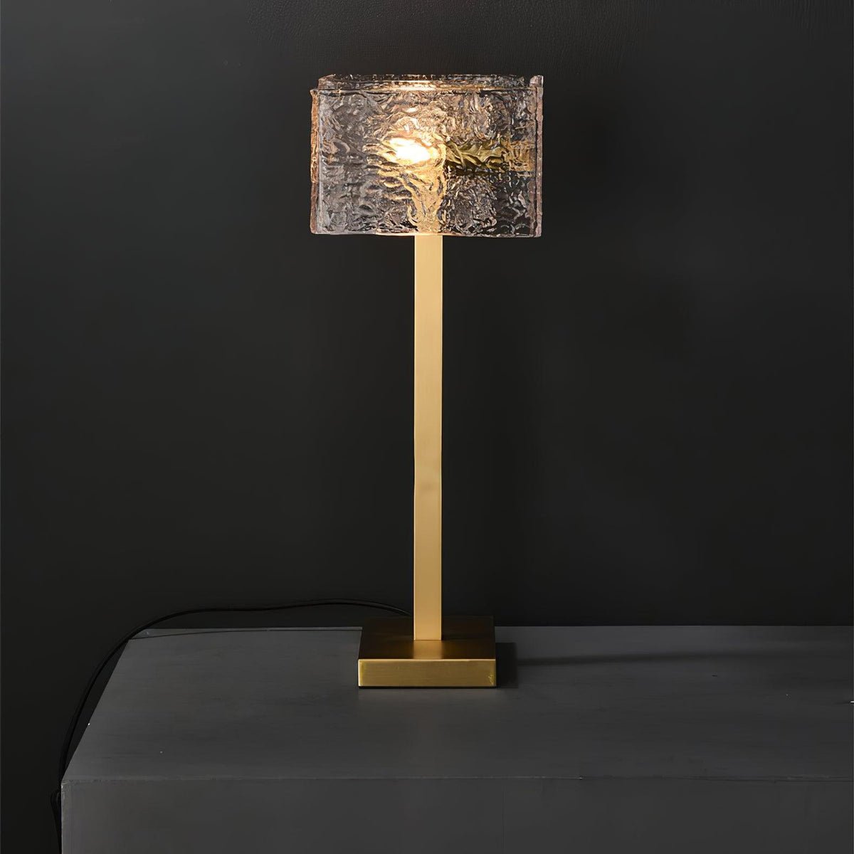 Blyn lámpara de mesa artística de latón y vidrio