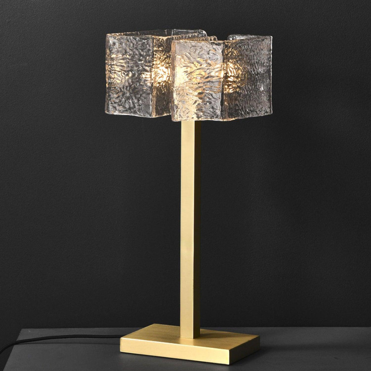 Blyn lámpara de mesa artística de latón y vidrio