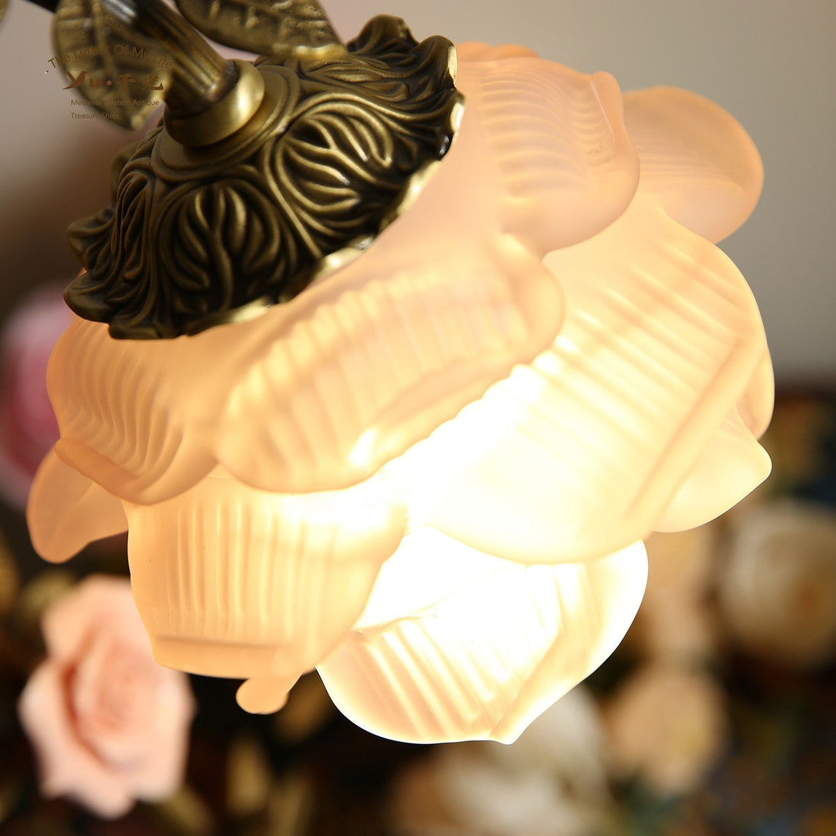 Liorarena lámpara de mesa floral