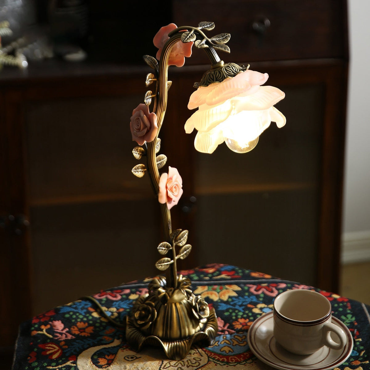Liorarena lámpara de mesa floral