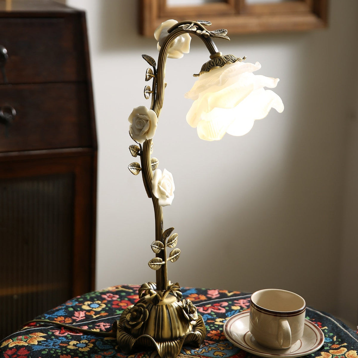 Liorarena lámpara de mesa floral
