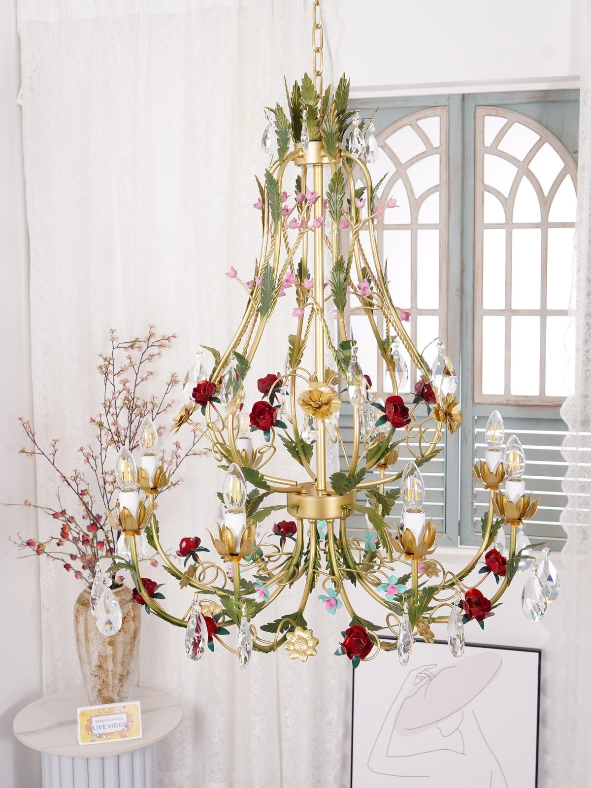 Selarella lámpara de araña de cristal y latón con rosas florales tipo vela