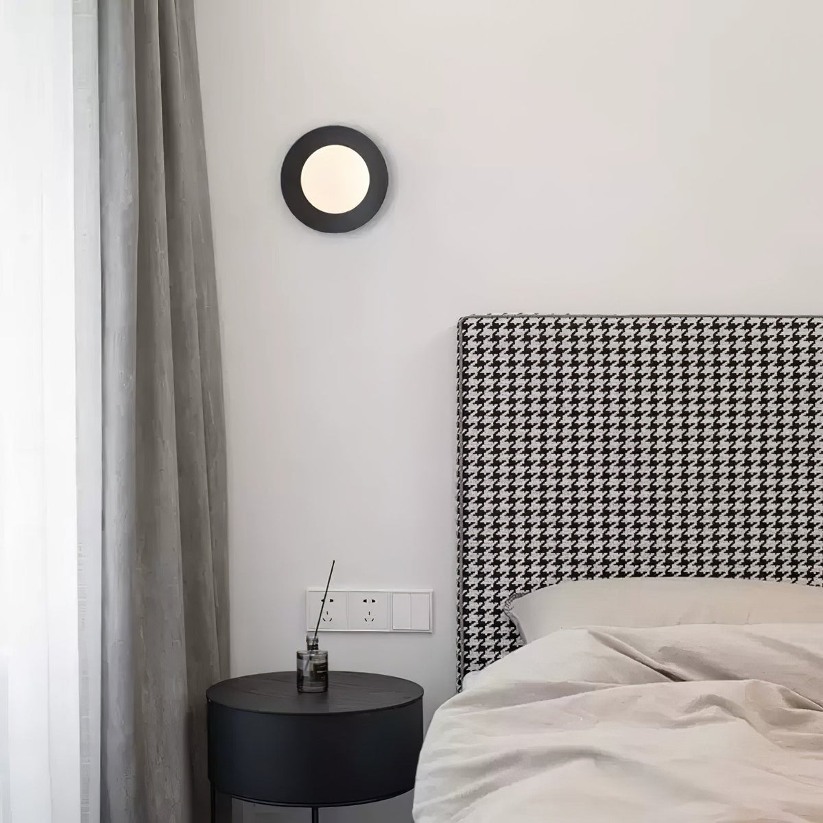 Elem aplique de pared moderno minimalista redondo de arte en latón y vidrio