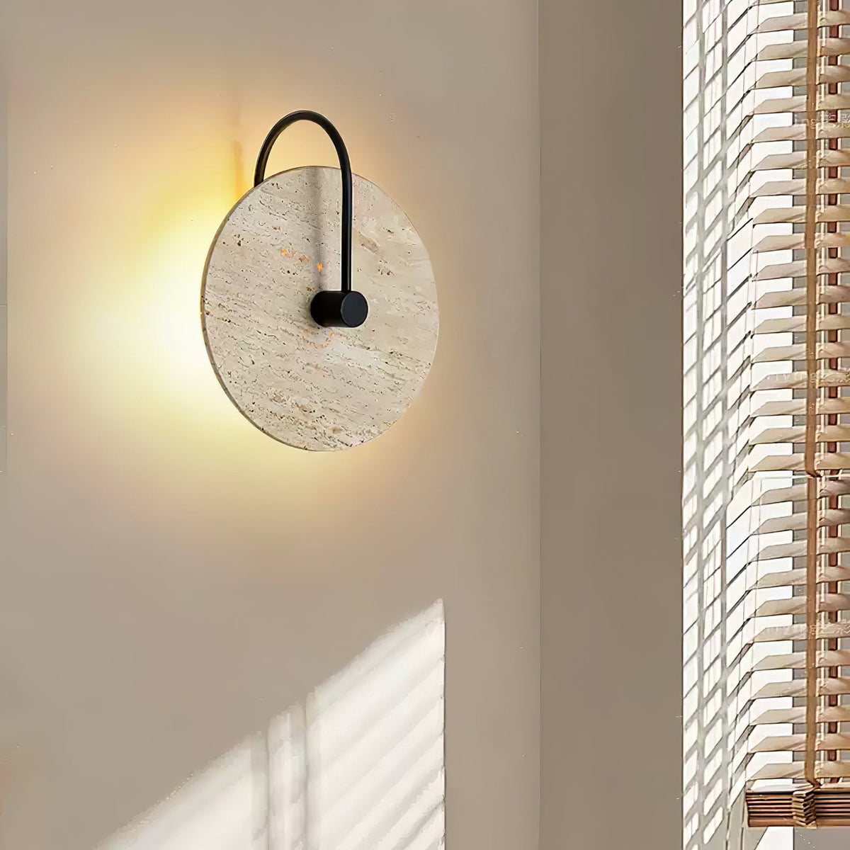 Ulsk aplique de pared en travertino