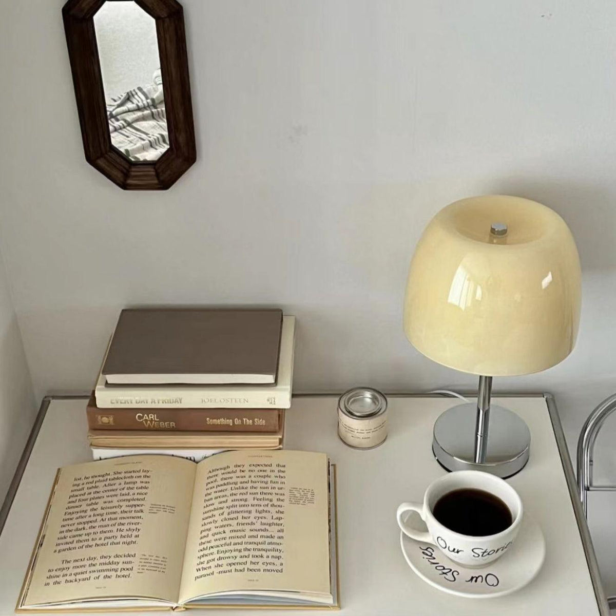 Mirinira lámpara de mesa