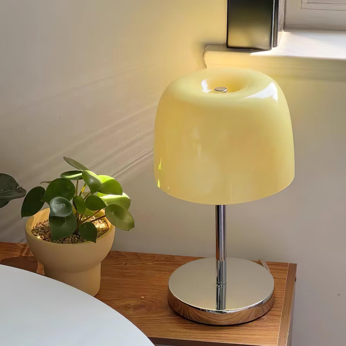 Mirinira lámpara de mesa
