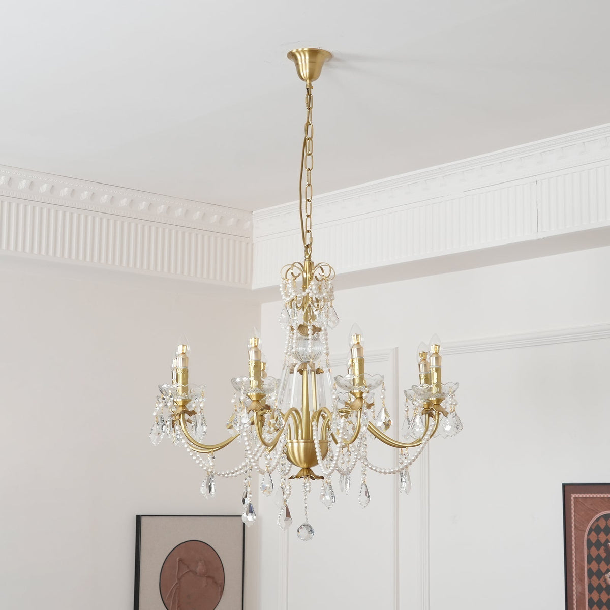 Lámpara de araña de latón con goteos de cristal perla, elegancia vintage