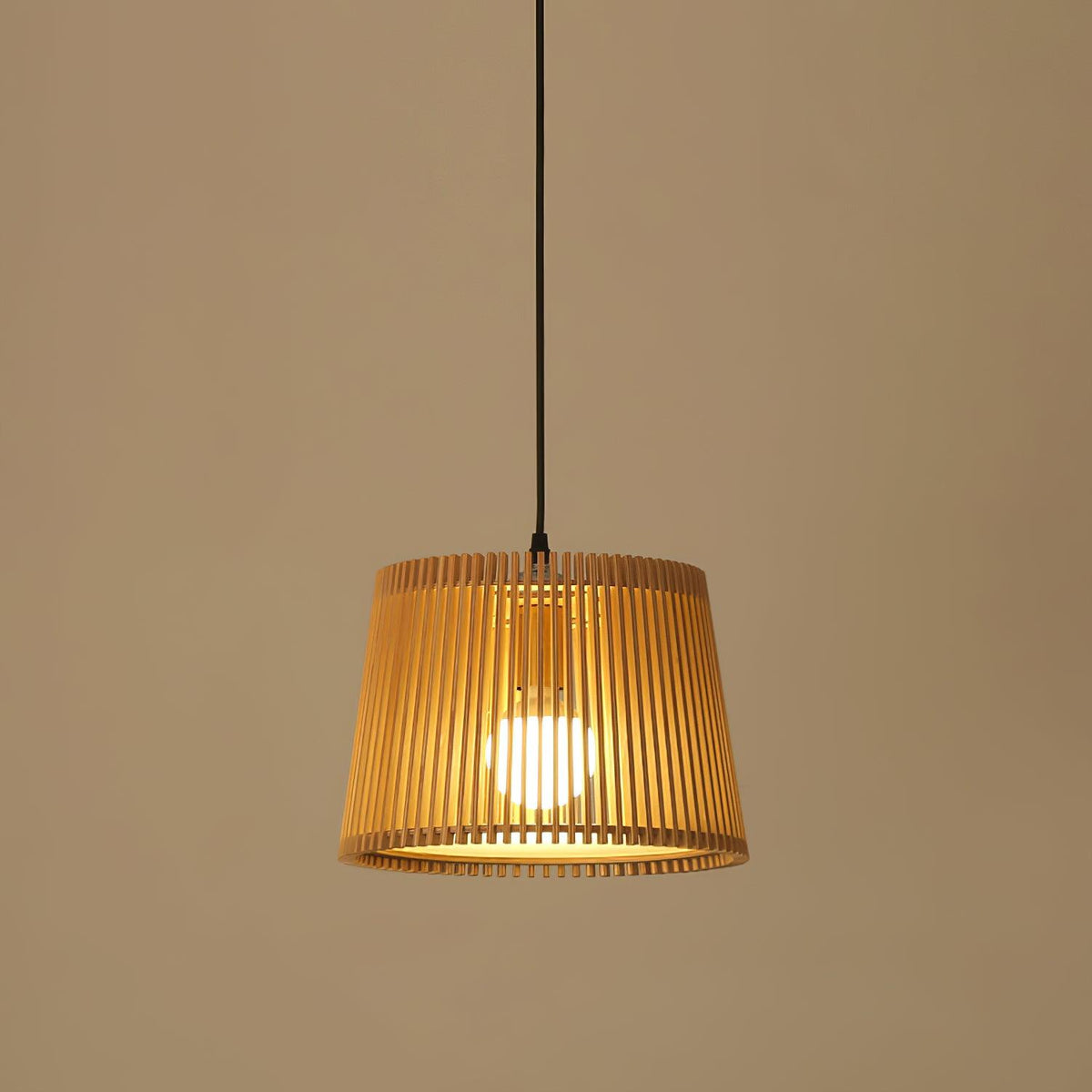 Clou lámpara colgante de madera estilo