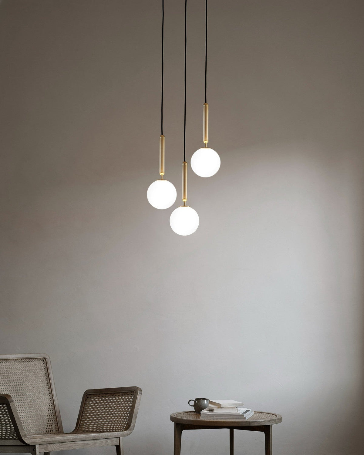 Azorila lámpara colgante moderna minimalista de latón y vidrio