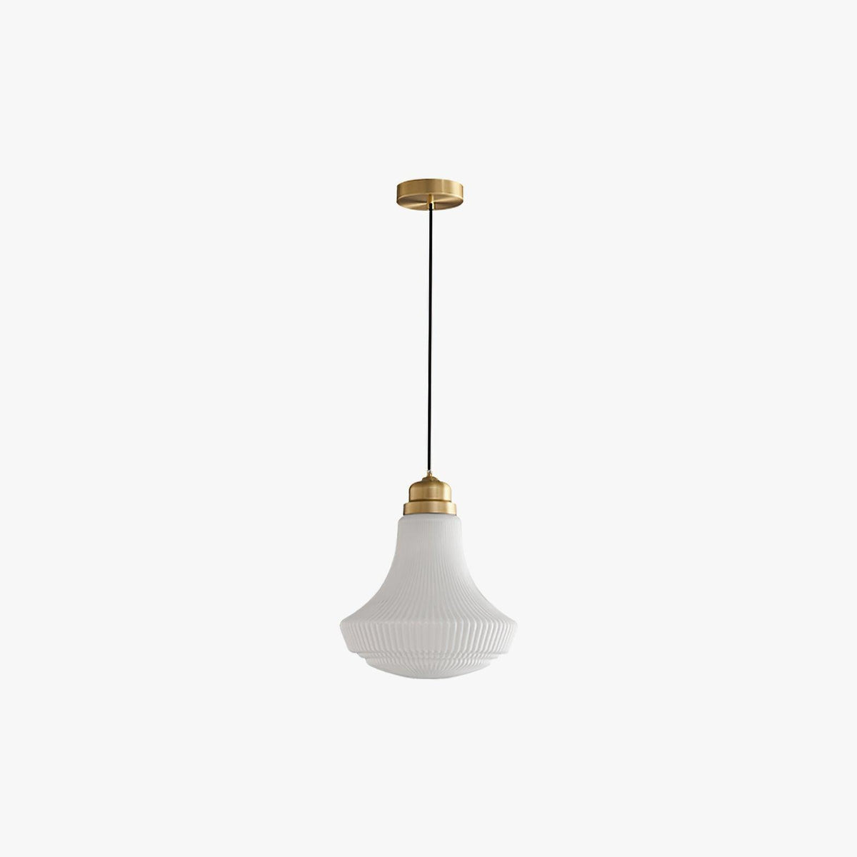 Duo lámpara colgante con pantalla de vidrio opal ribeteada en forma de campana, acabado en latón y estilo vintage