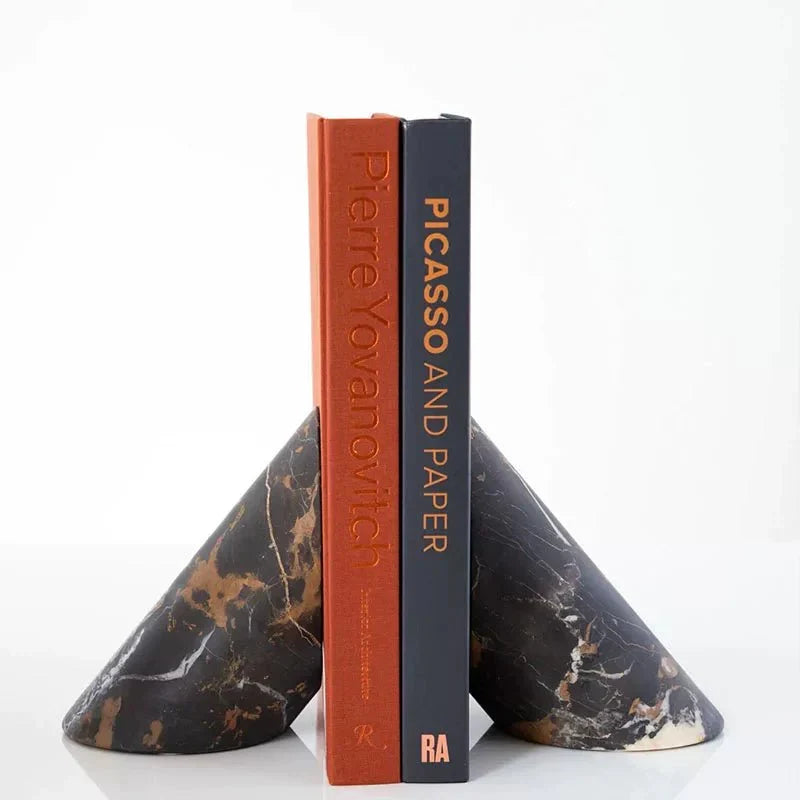 Bastion Esculpidos en mármol para libros