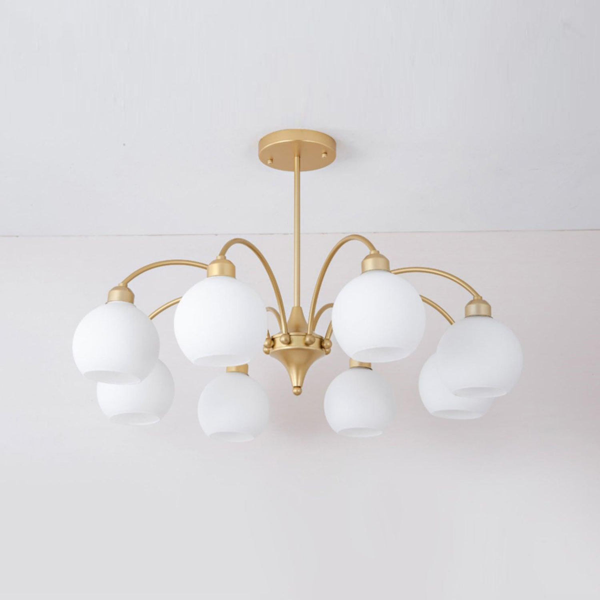 Zusk lámpara de araña esculpida en vidrio dorado moderna 8-Light