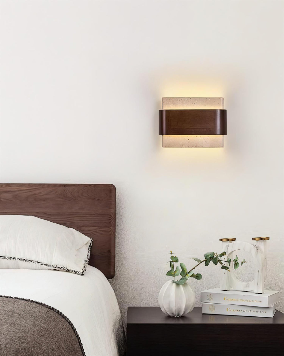 Valeneria aplique de pared travertino con acabado en madera Arco