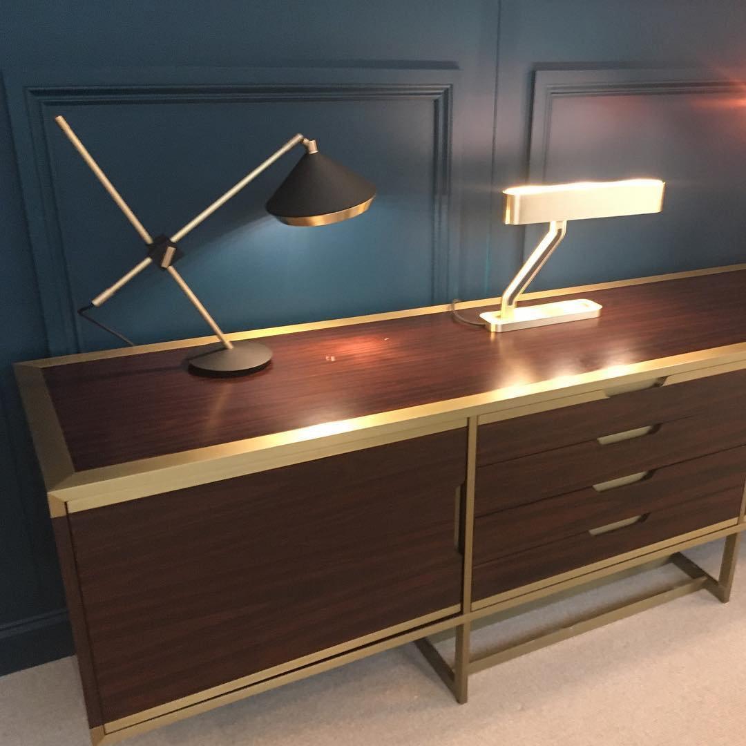 Hazel lámpara de mesa moderna