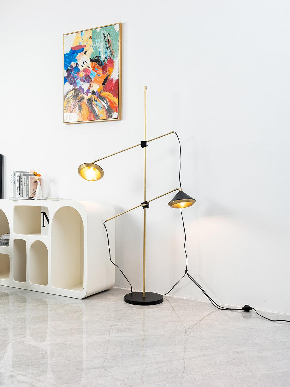 Mylirir lámpara de pie Art Deco de latón