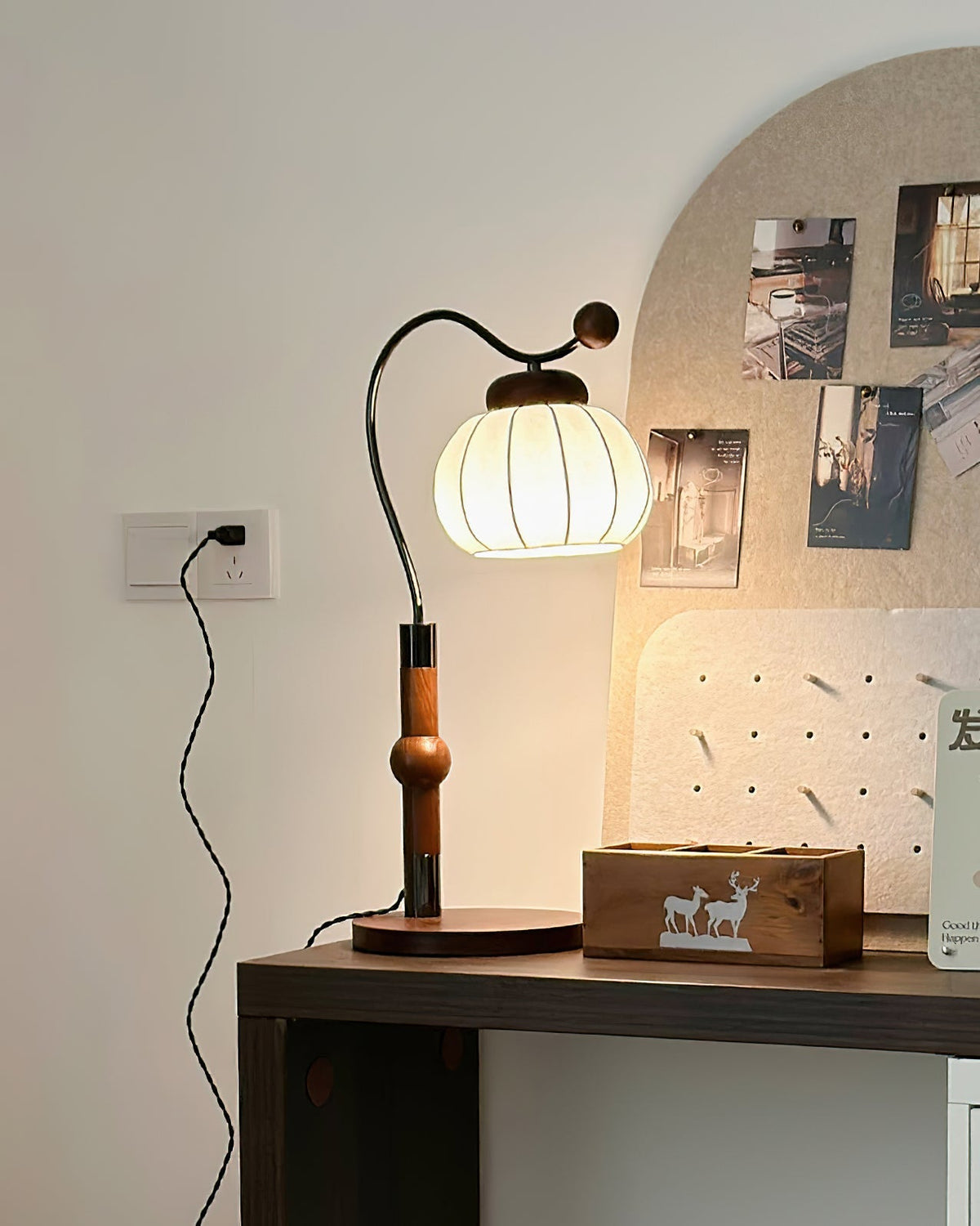 Zyran lámpara de mesa Silk madera