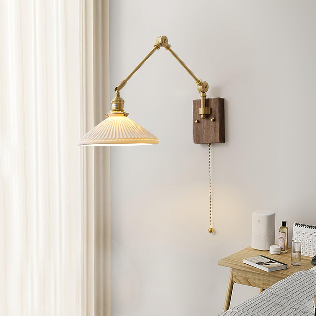Aplique de pared con brazo ajustable y pantalla plisada, base de nogal, estilo vintage para tareas
