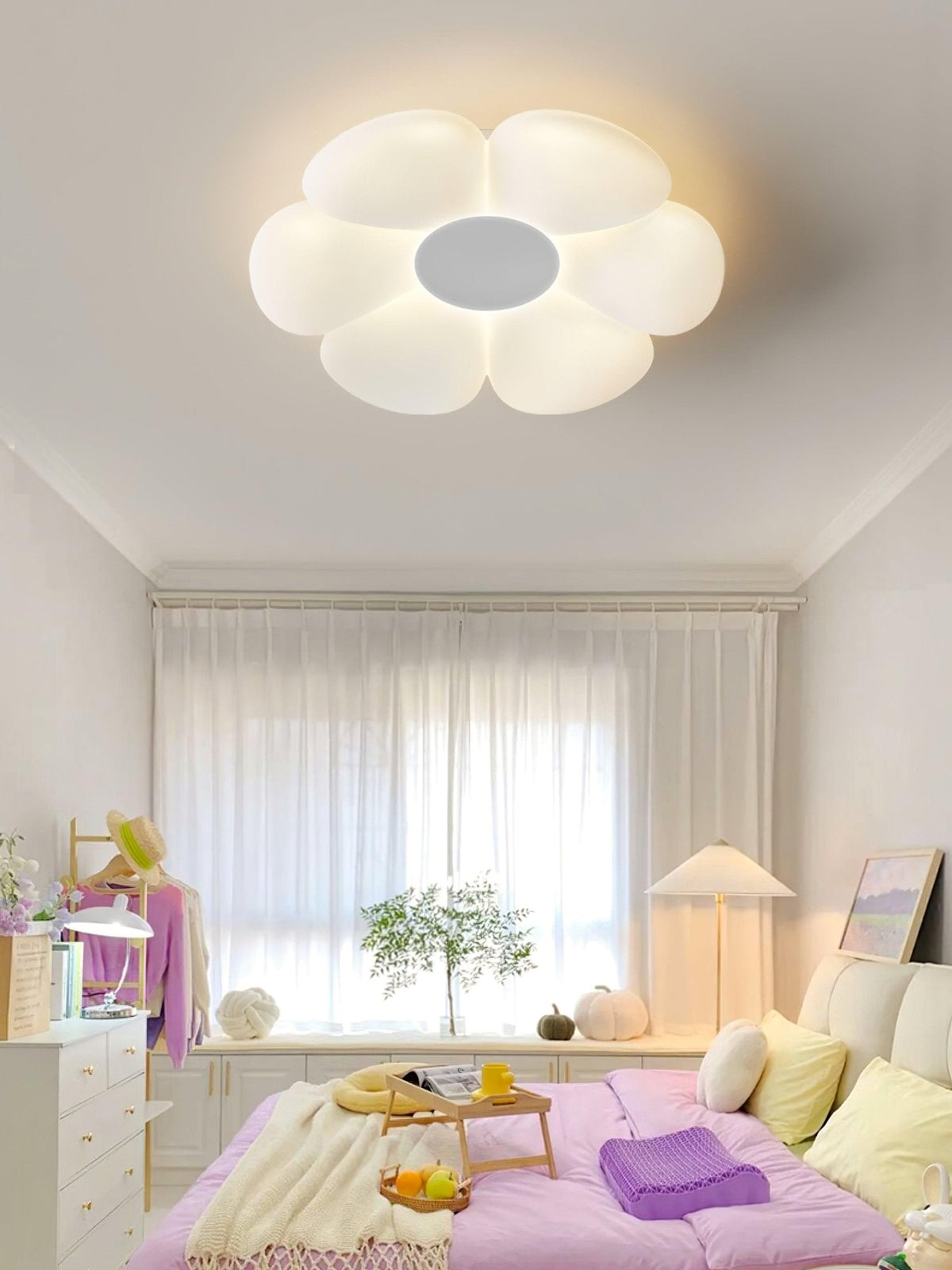 Liorinella lámpara de techo Six-Leaf Flower para habitación infantil