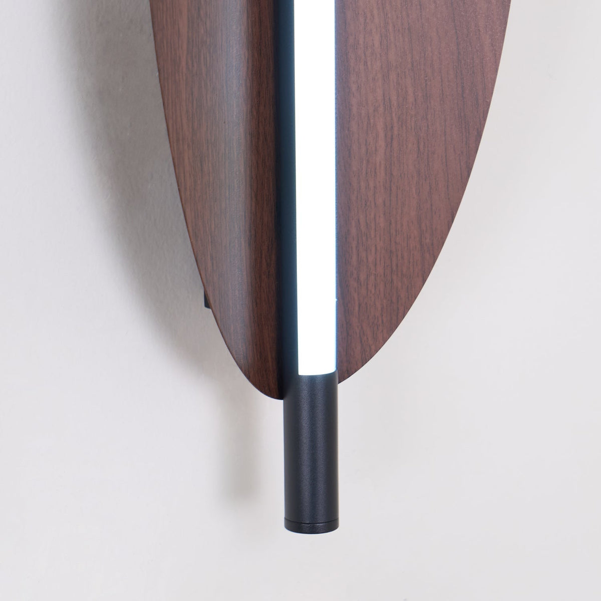 Orsoriel aplique de pared moderno y minimalista con acabado de tablero