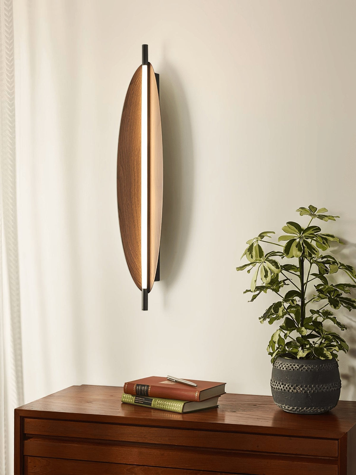 Orsoriel aplique de pared moderno y minimalista con acabado de tablero