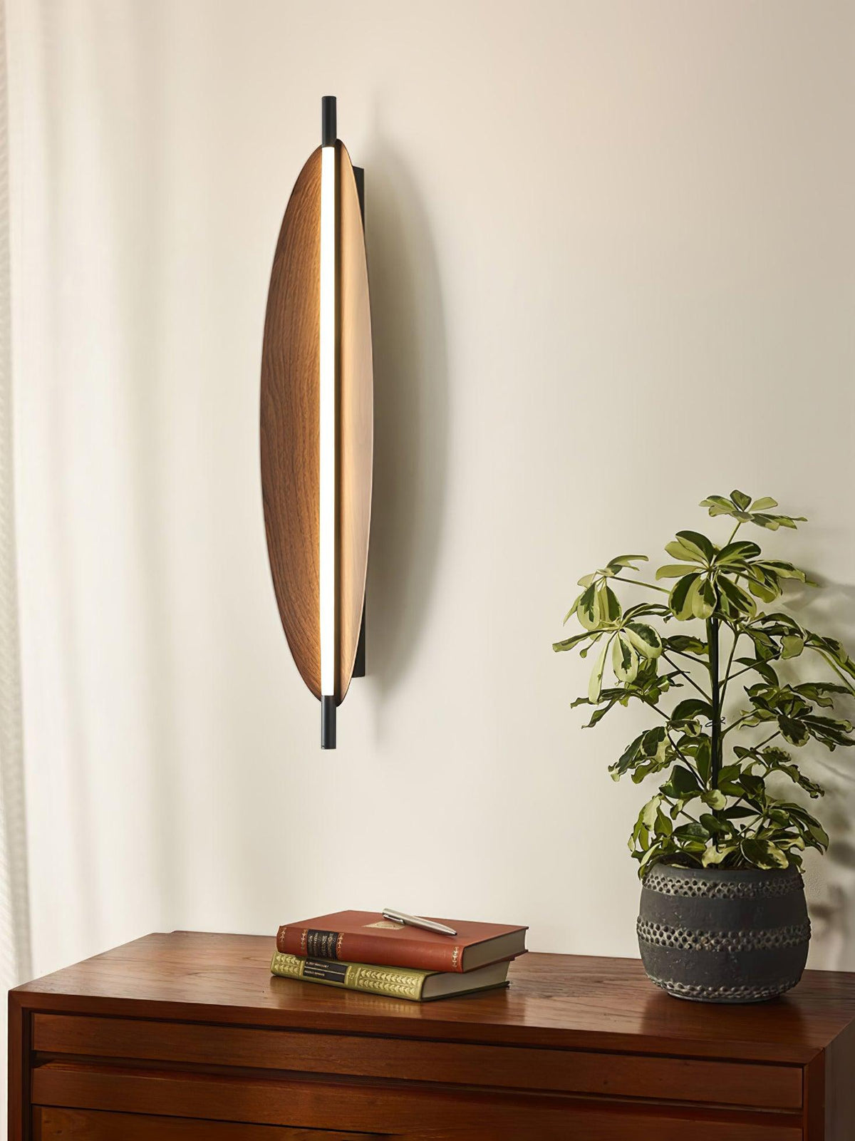 Orsoriel aplique de pared moderno y minimalista con acabado de tablero
