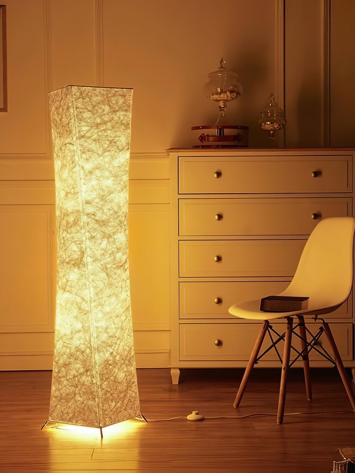 Ethereal lámpara de pie Slim Waist Tower