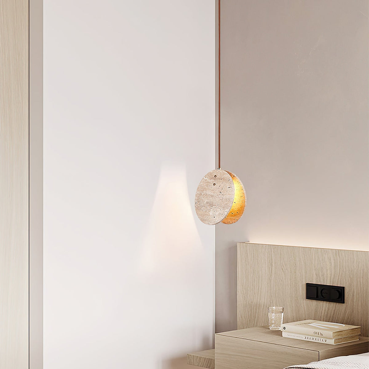 Sern lámpara colgante Crescent de travertino