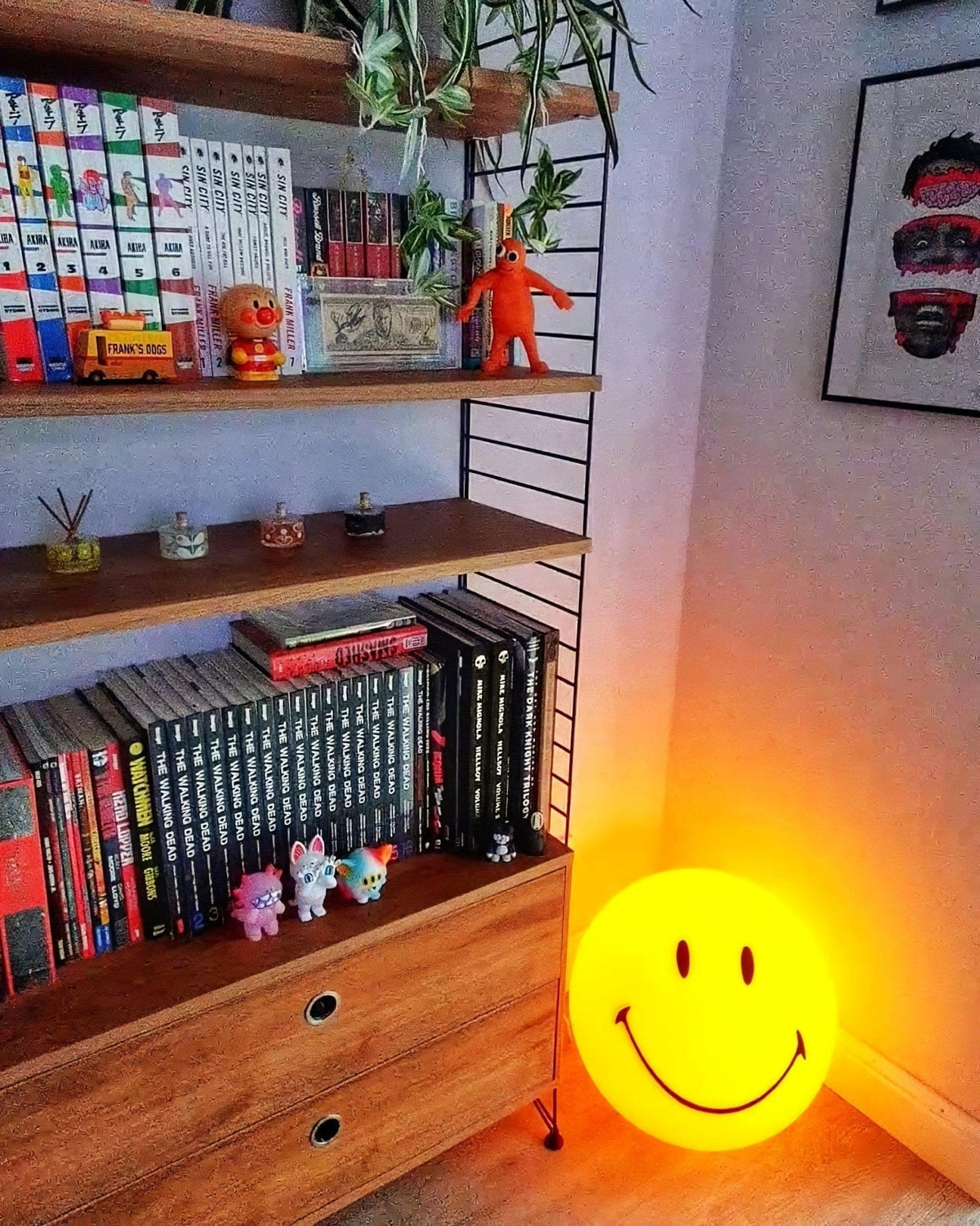 Rymt lámpara de mesa con plástico y toque caprichoso