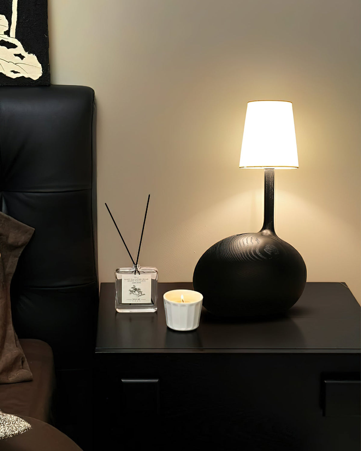 Brixten lámpara de mesa de madera y tejido