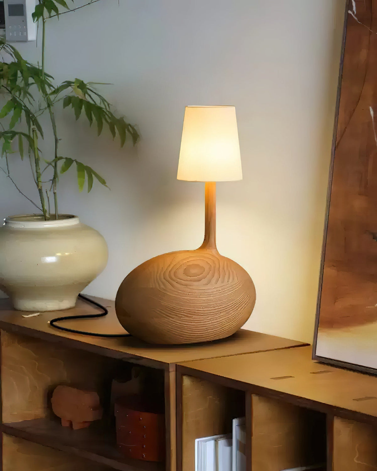 Brixten lámpara de mesa de madera y tejido