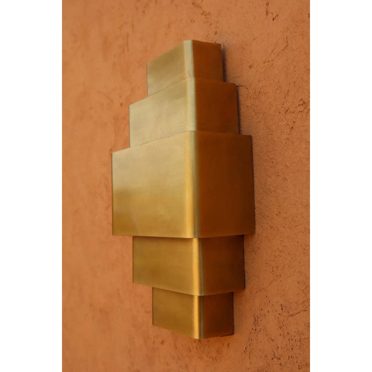 Casaella aplique de pared de latón