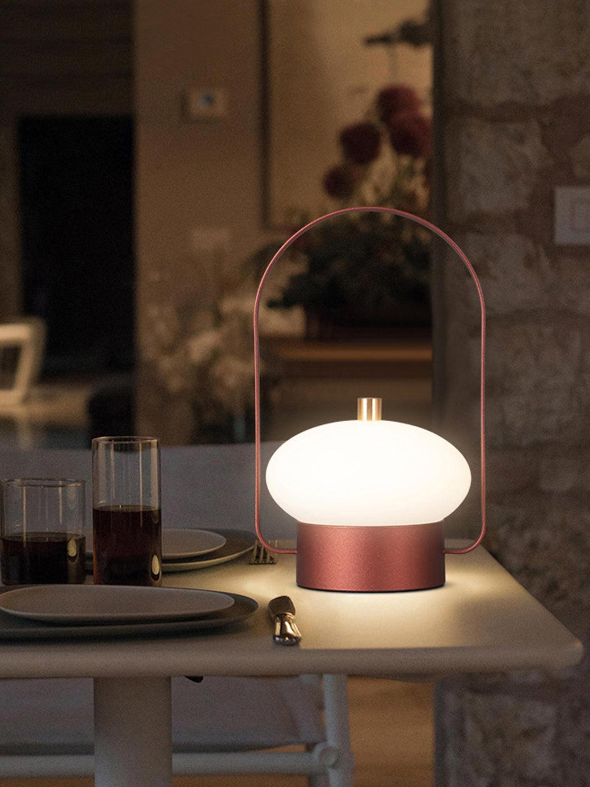 Talten lámpara de mesa moderna de mediados de siglo