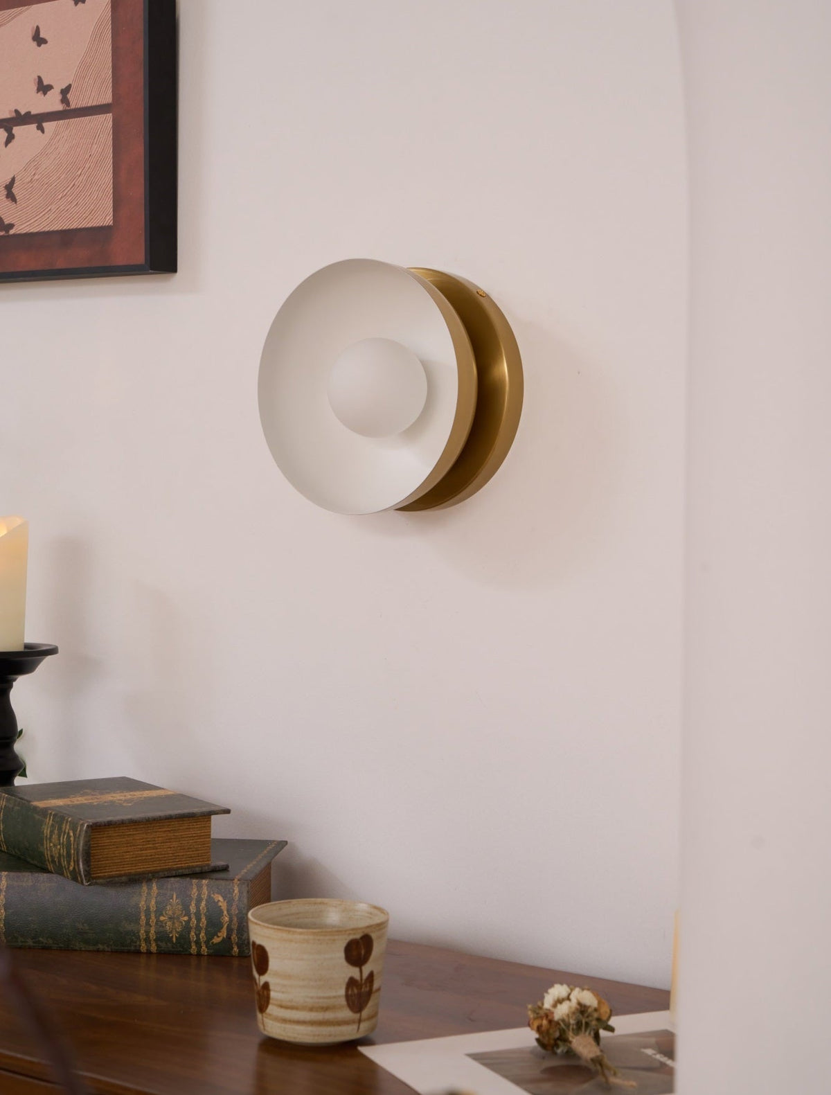 Eirearia aplique de pared moderno minimalista con diseño de eclipse solar en latón y vidrio