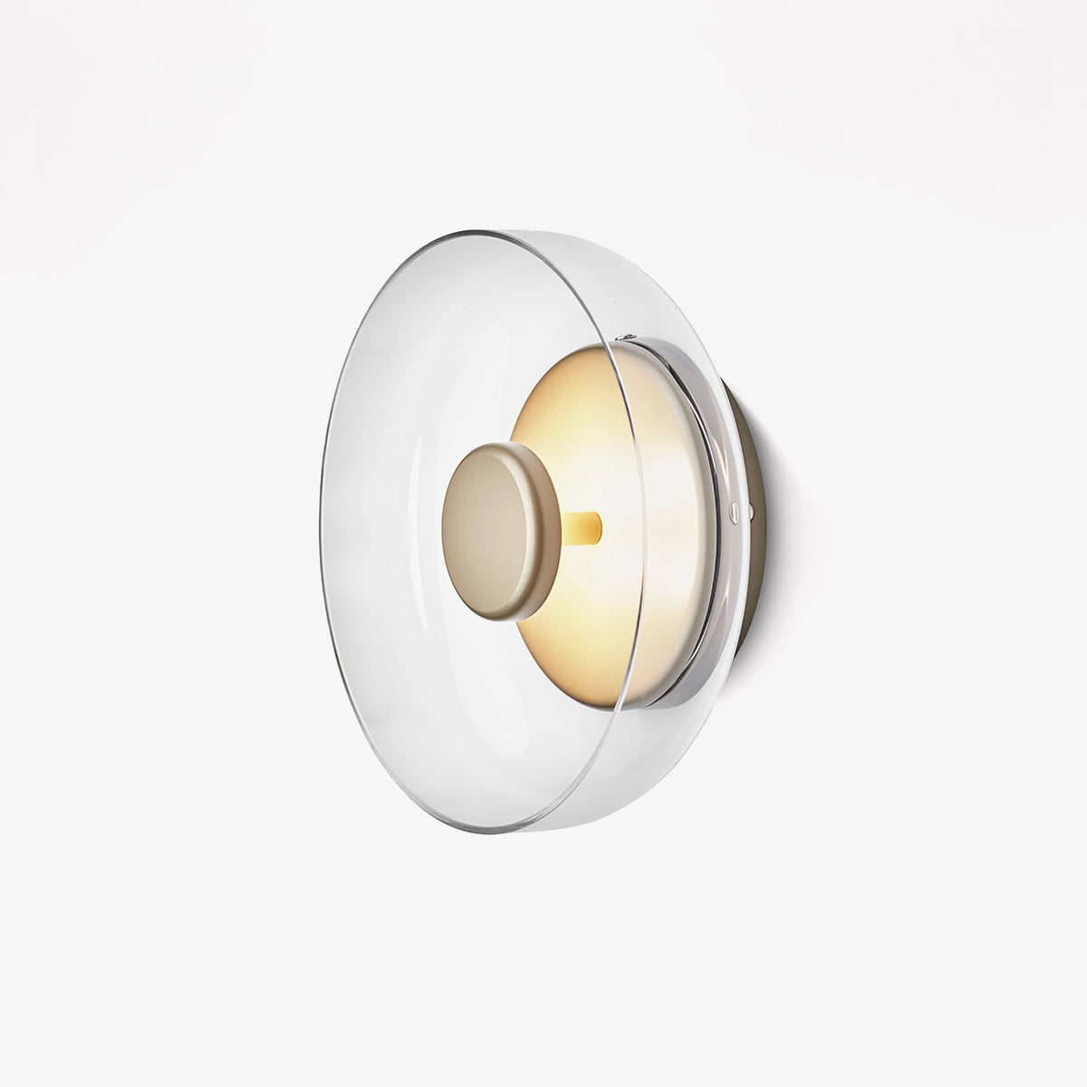 Aether aplique de pared de latón con pantalla de vidrio