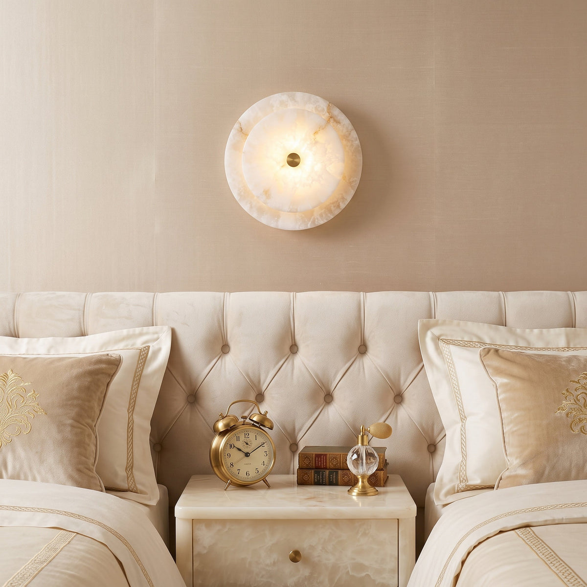 Ravelford Aplique de pared con disco de alabastro