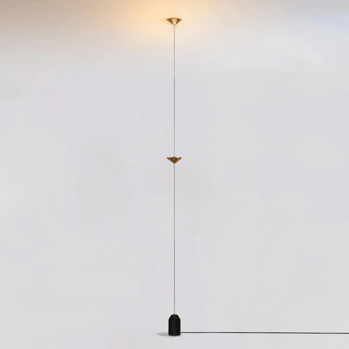 Natasha lámpara de pie minimalista