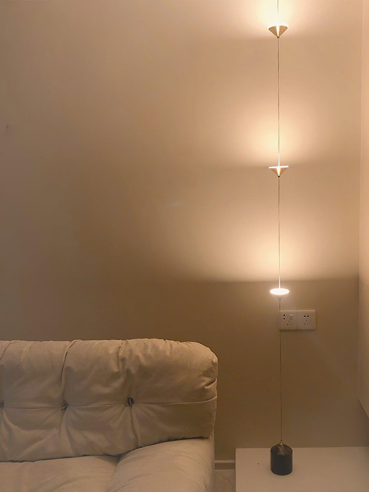 Natasha lámpara de pie minimalista