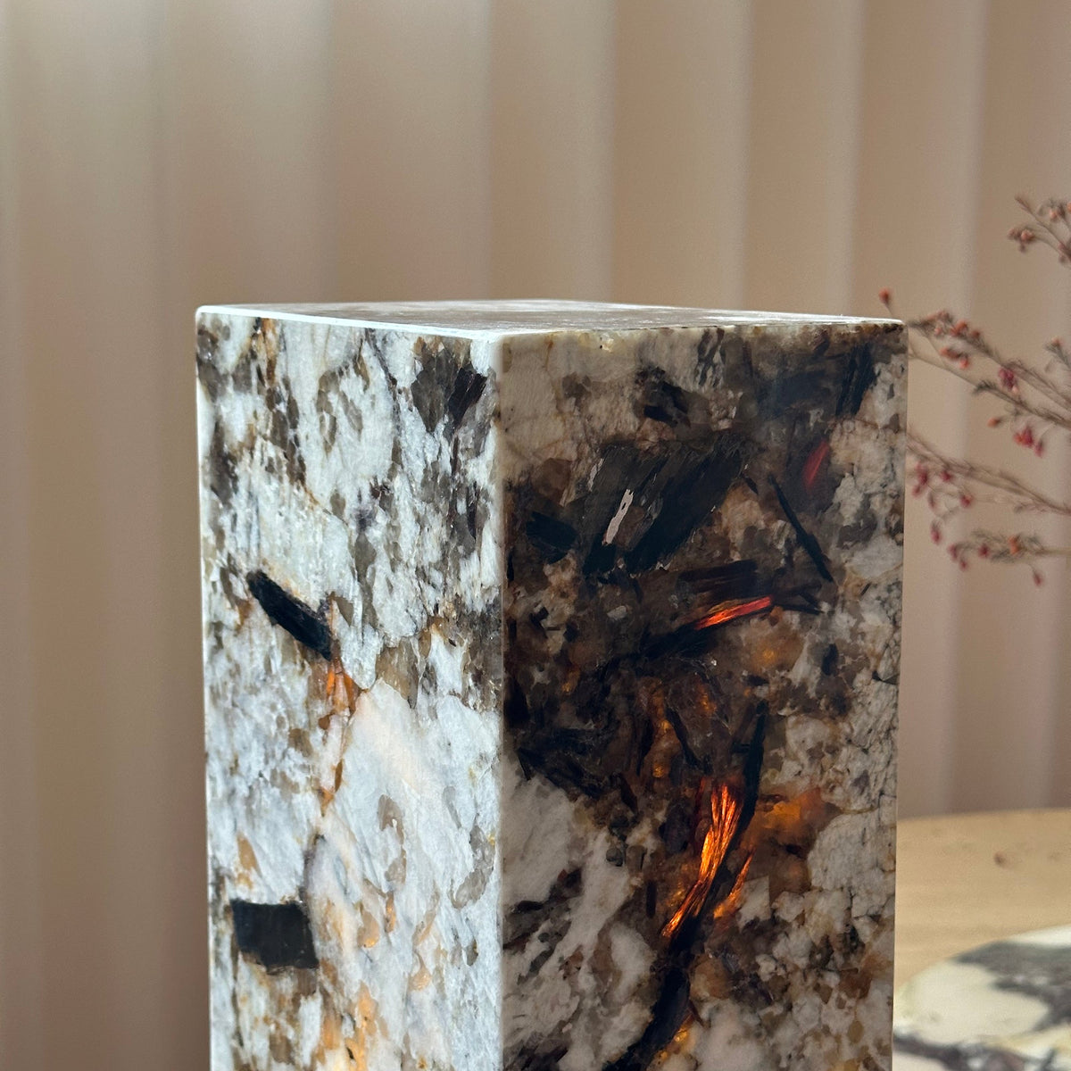 Orelorora lámpara de mesa
