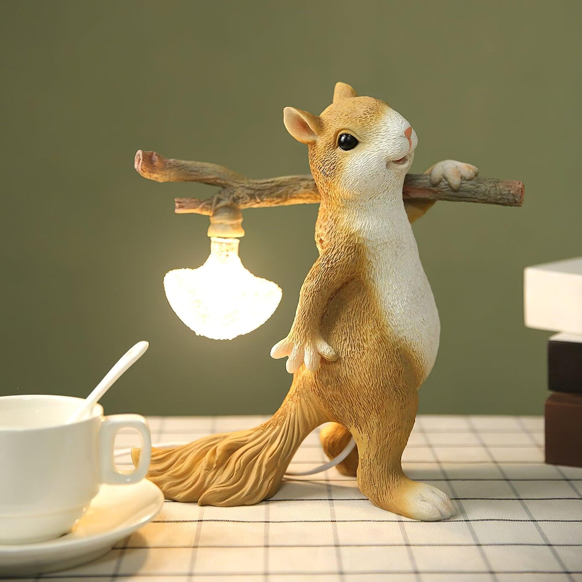 Squirrel lámpara de mesa