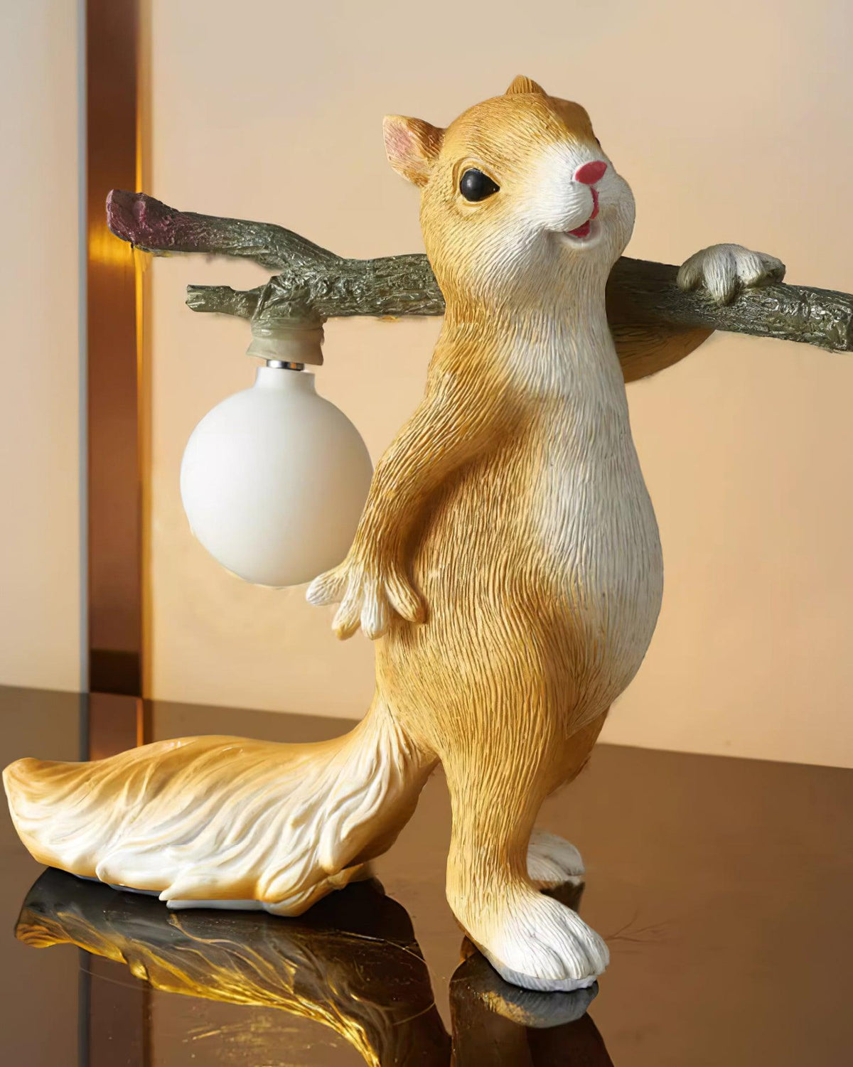 Squirrel lámpara de mesa