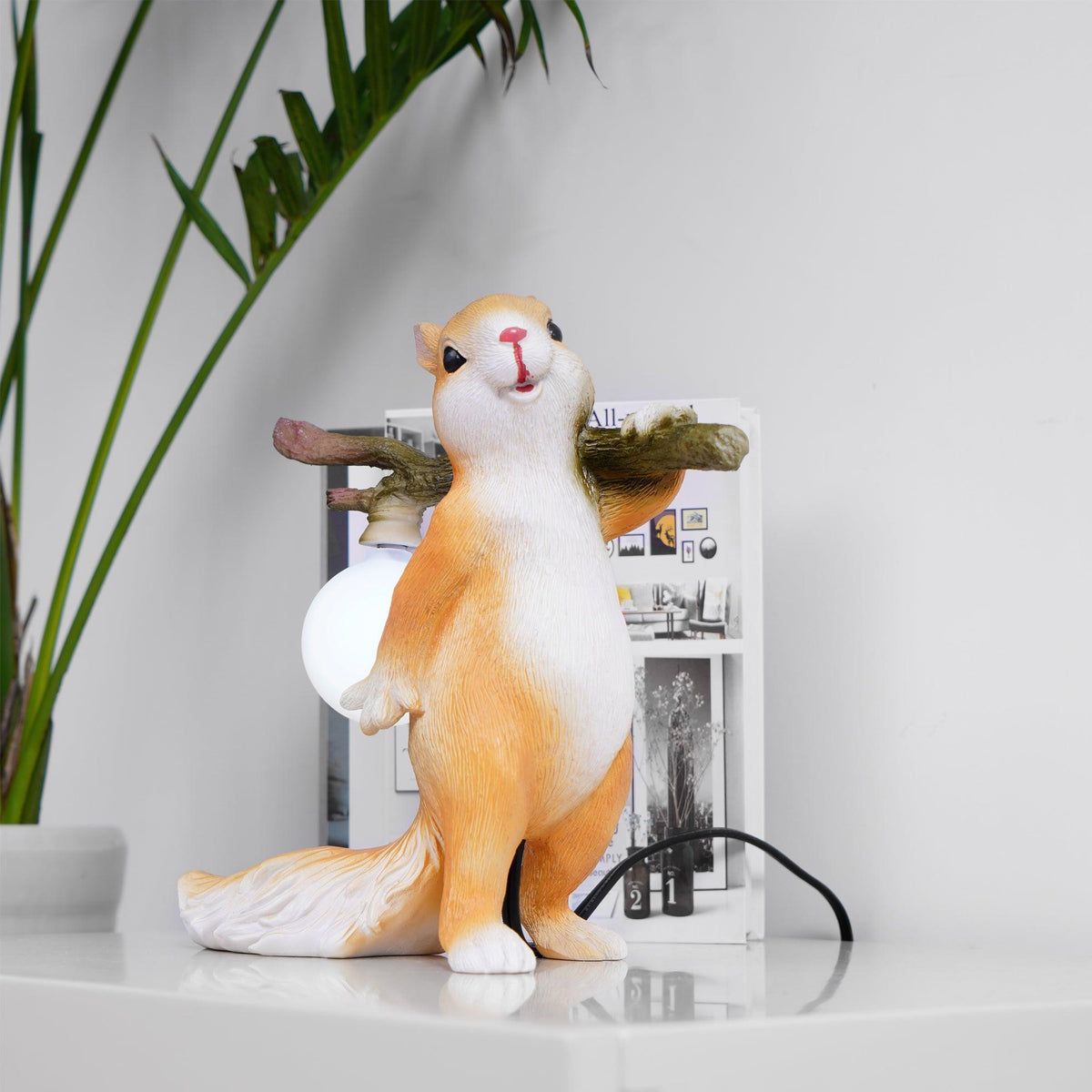 Squirrel lámpara de mesa