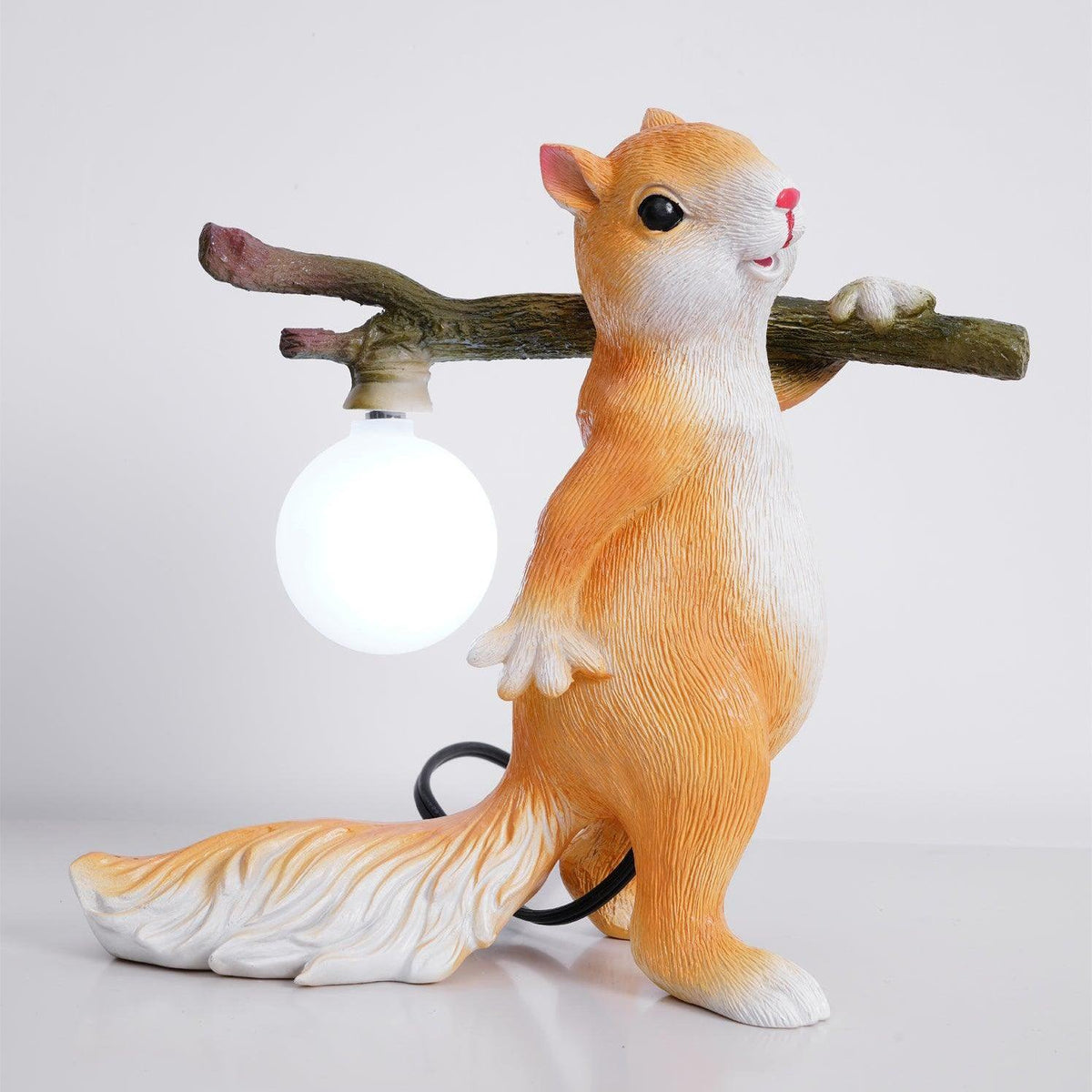 Squirrel lámpara de mesa