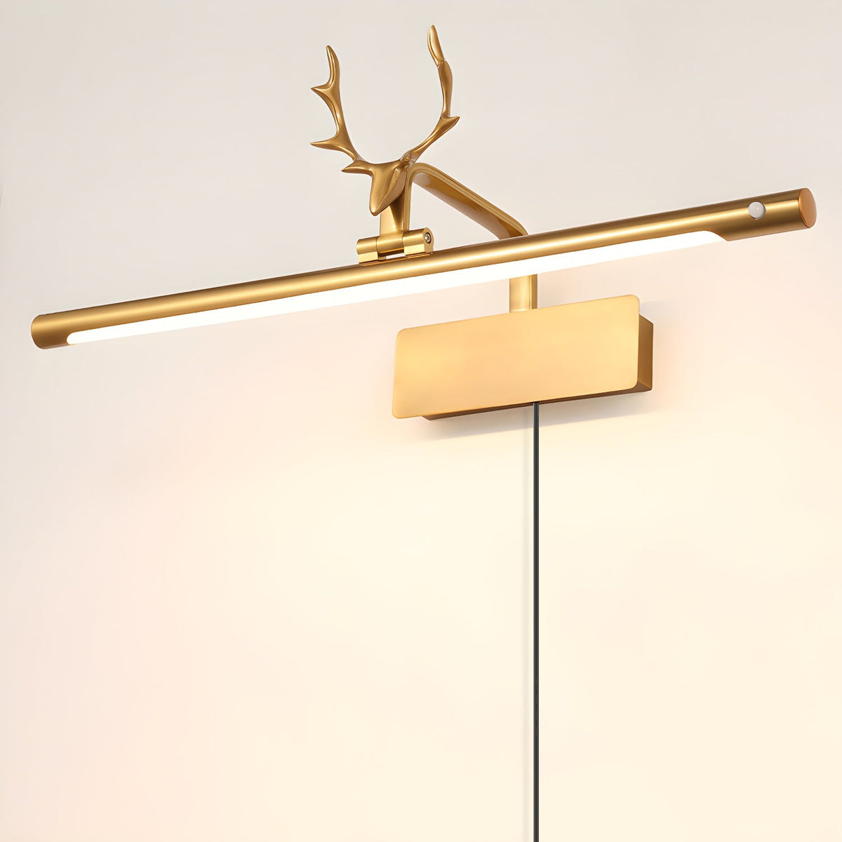Stag aplique de pared Horn con enchufe enchufable