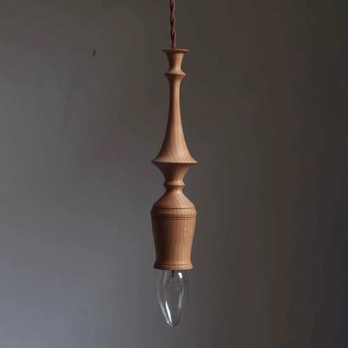Tessira lámpara colgante de madera industrial