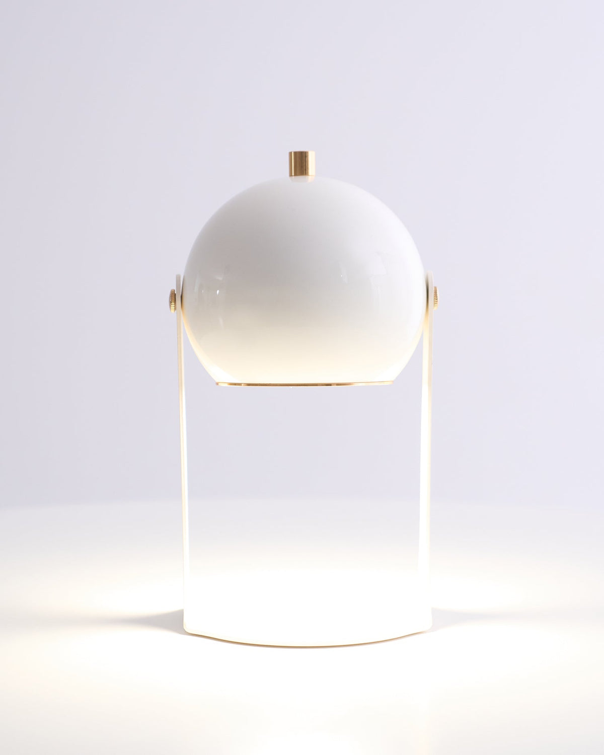Ulsken lámpara de mesa de acrílico minimalista